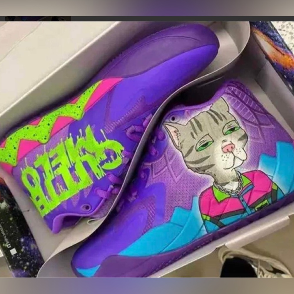 Men’s shoes